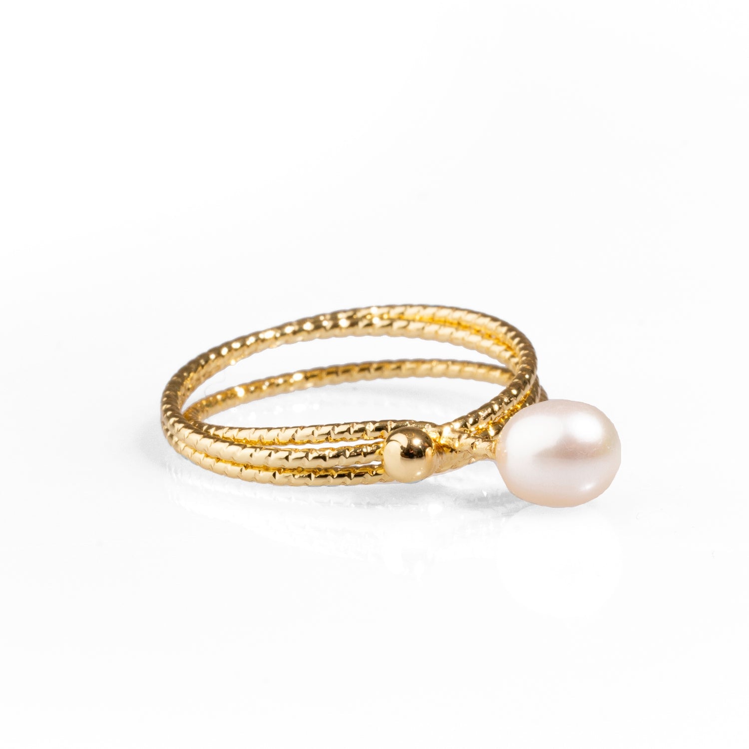 Minimalist Pearl & Gold Elegant Cocktail Ring - White