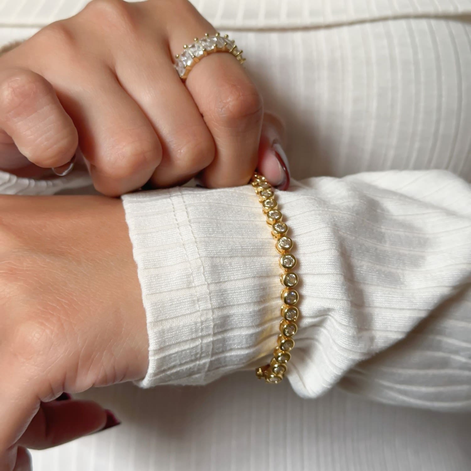 Mira Tennis Round Zirconia Stone Chain Bracelet