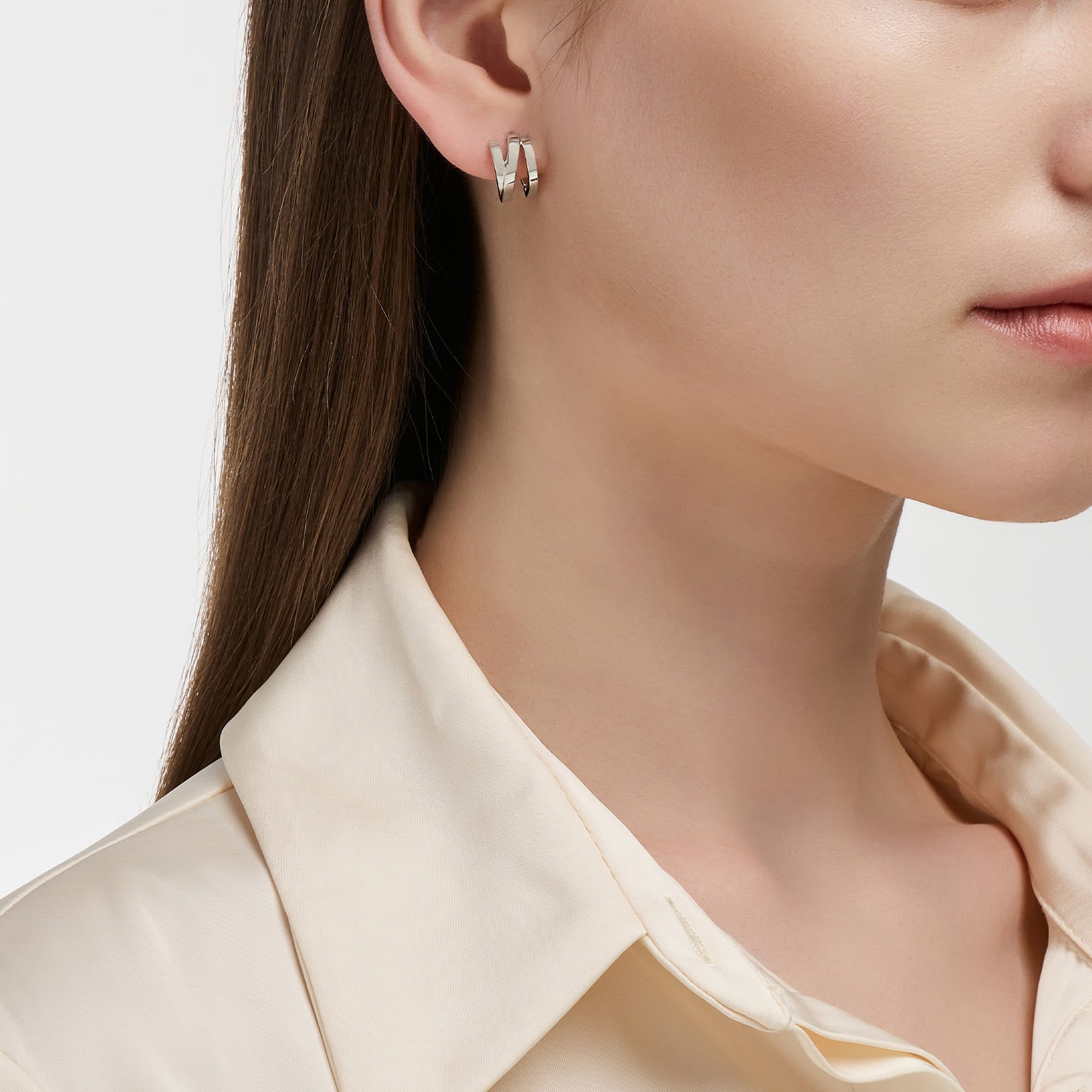 Miss. Doux Layered D-Shape Silver Earrings