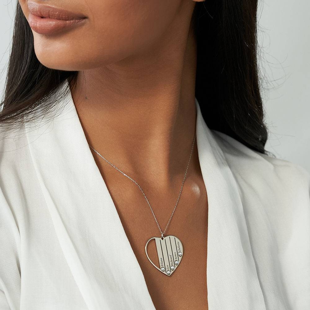 Mom Birthstone Necklace in White Gold 10K
