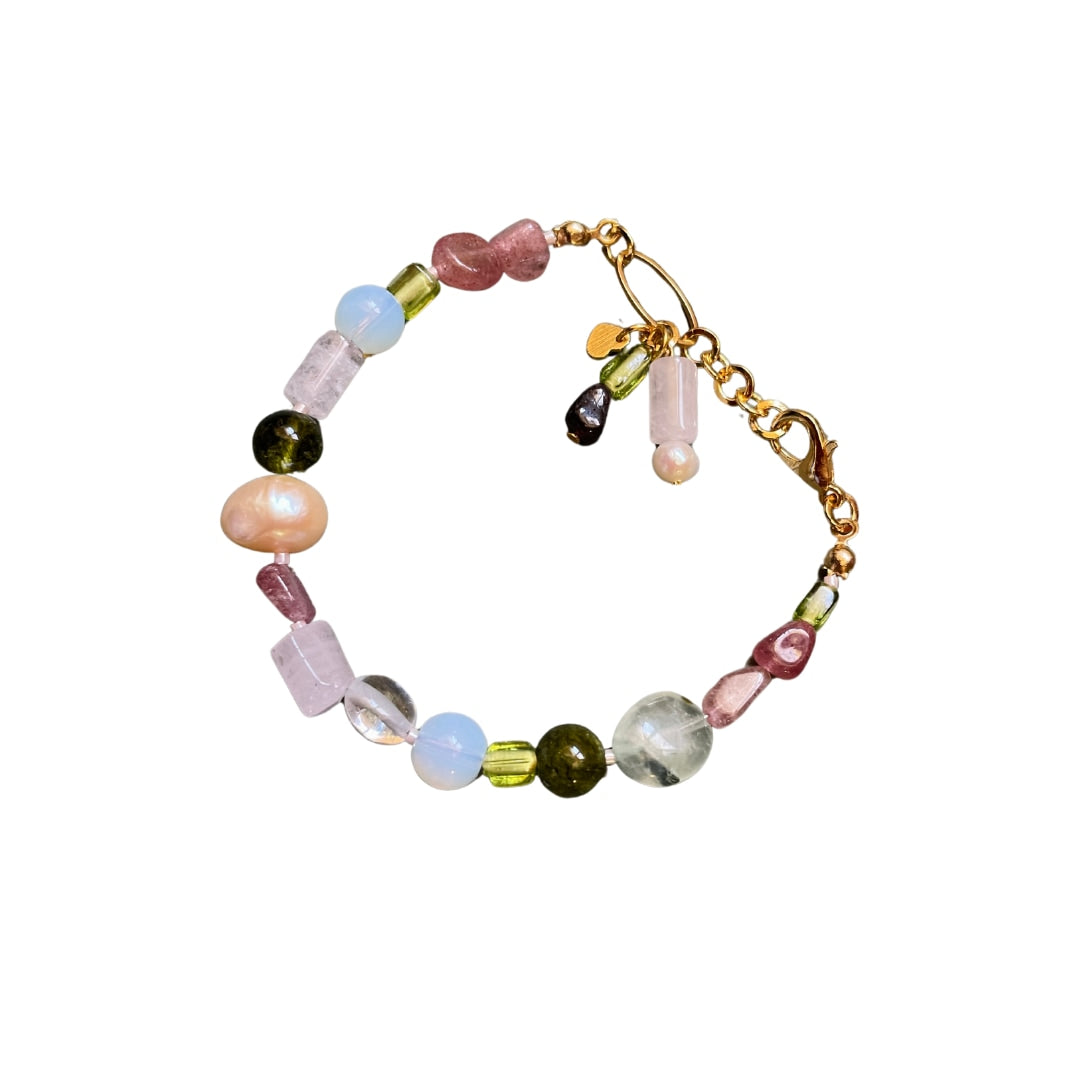 Mon Ami – Delicate Gemstone & Pearl Bracelet In Soft Pink & Light Green
