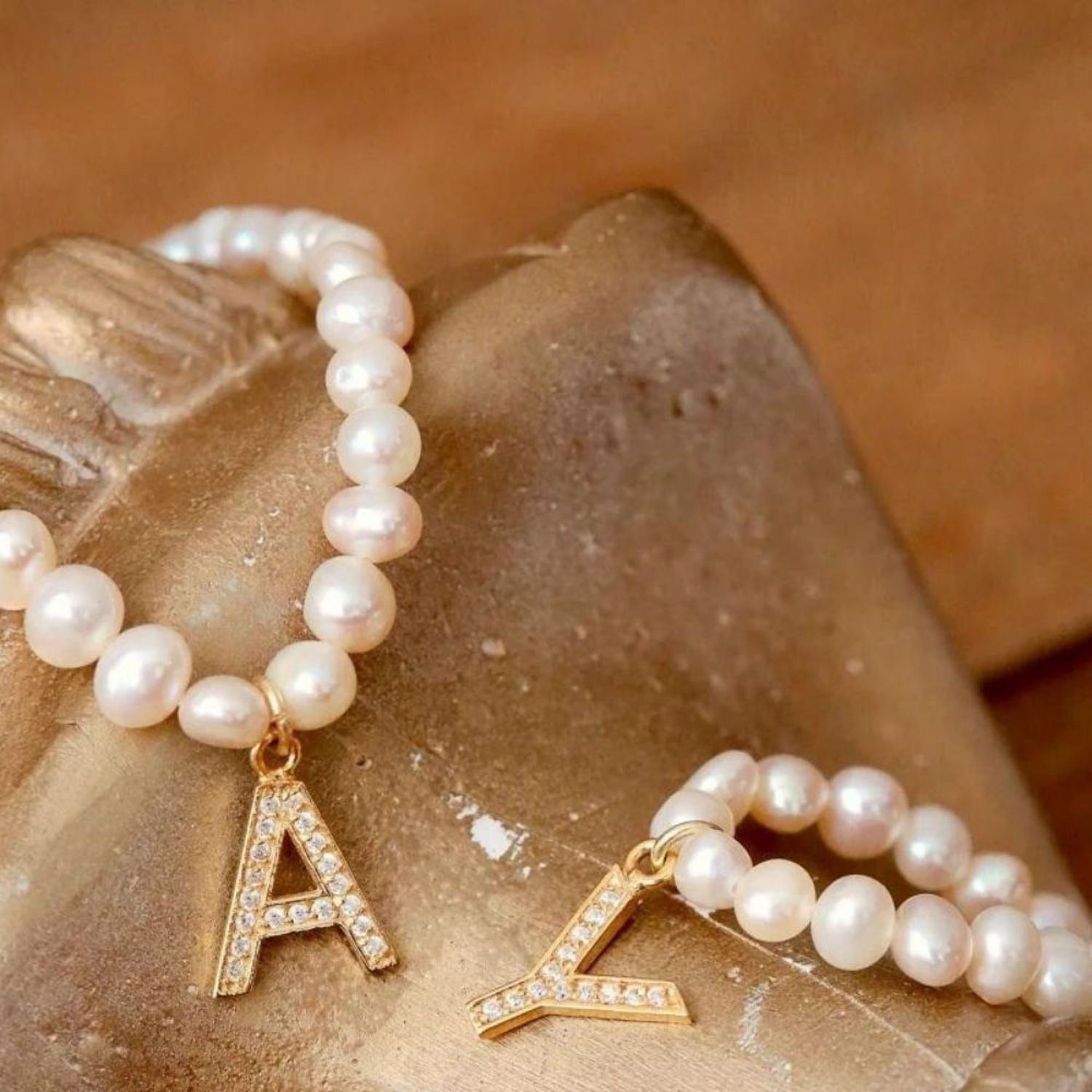 Mono Letter Pearl Necklace P