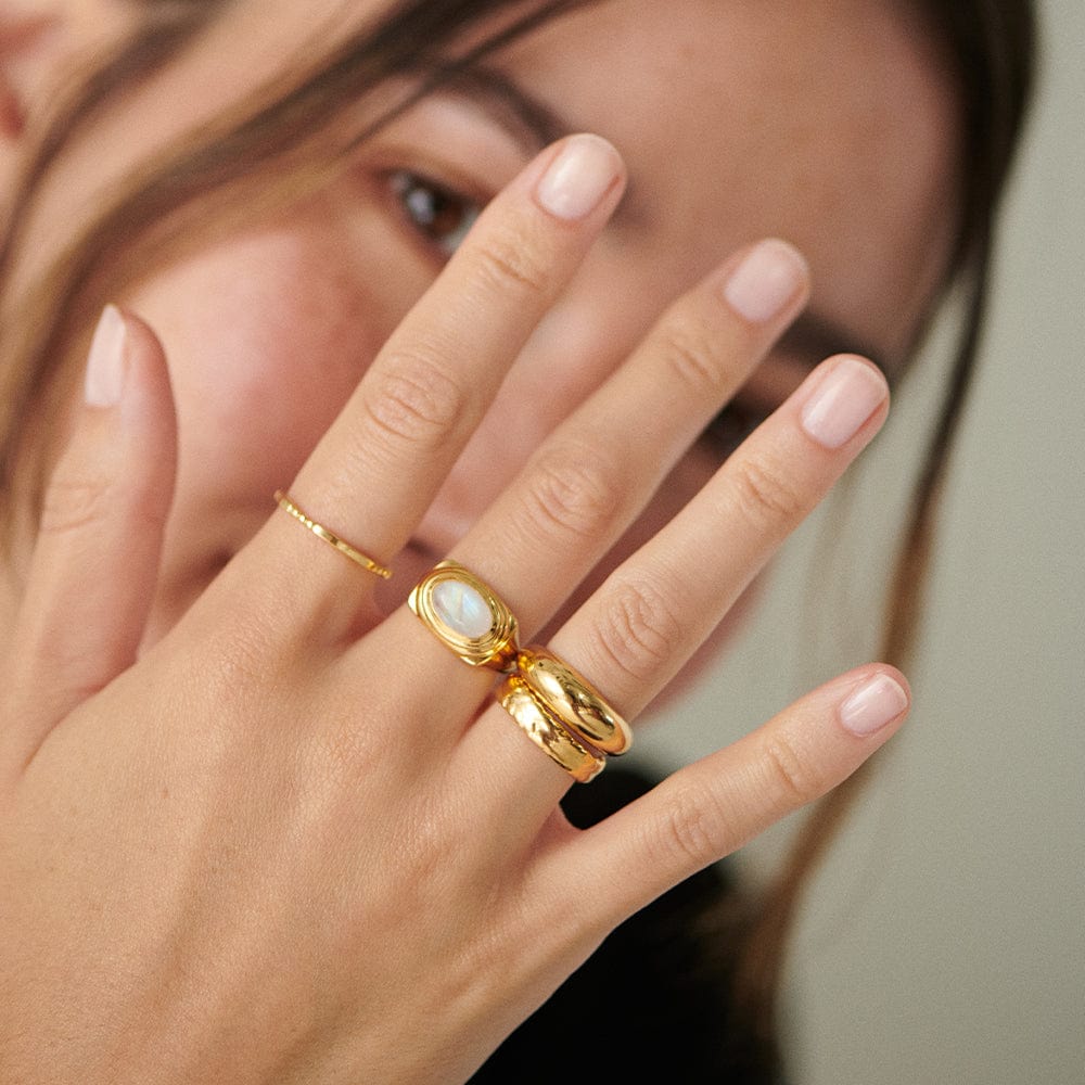 moonstone-bold-ring-18ct-gold-plated-daisy-london