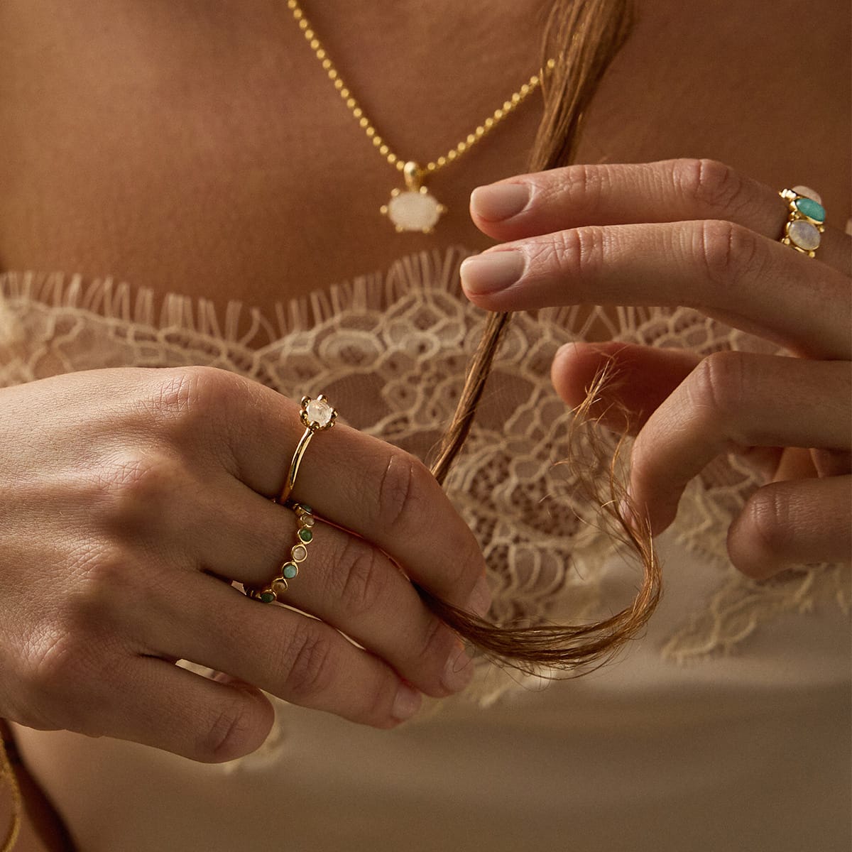 Moonstone Claw Ring 18ct Gold Plate