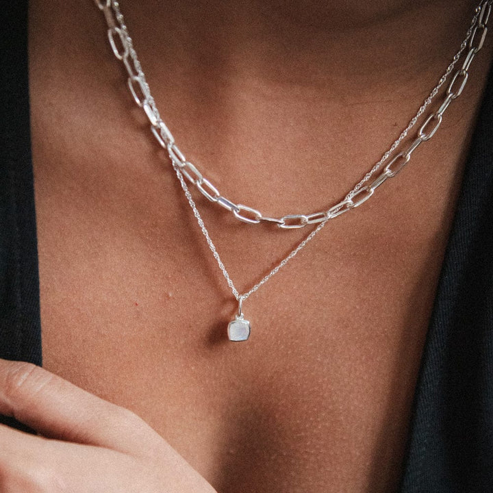 moonstone-june-birthstone-charm-necklace-sterling-silver-daisy-london