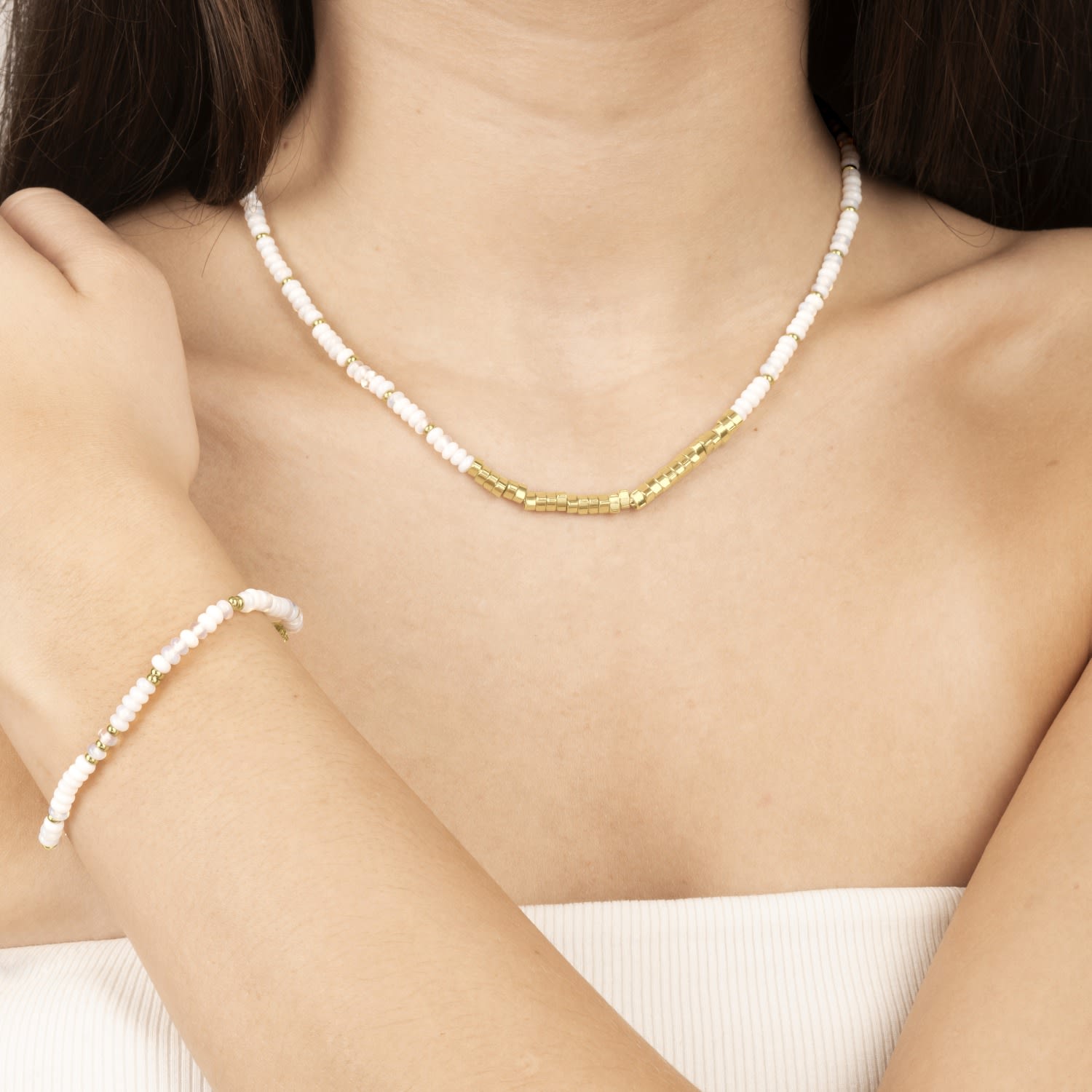 Moonstone Nugget Beaded Necklace In Gold