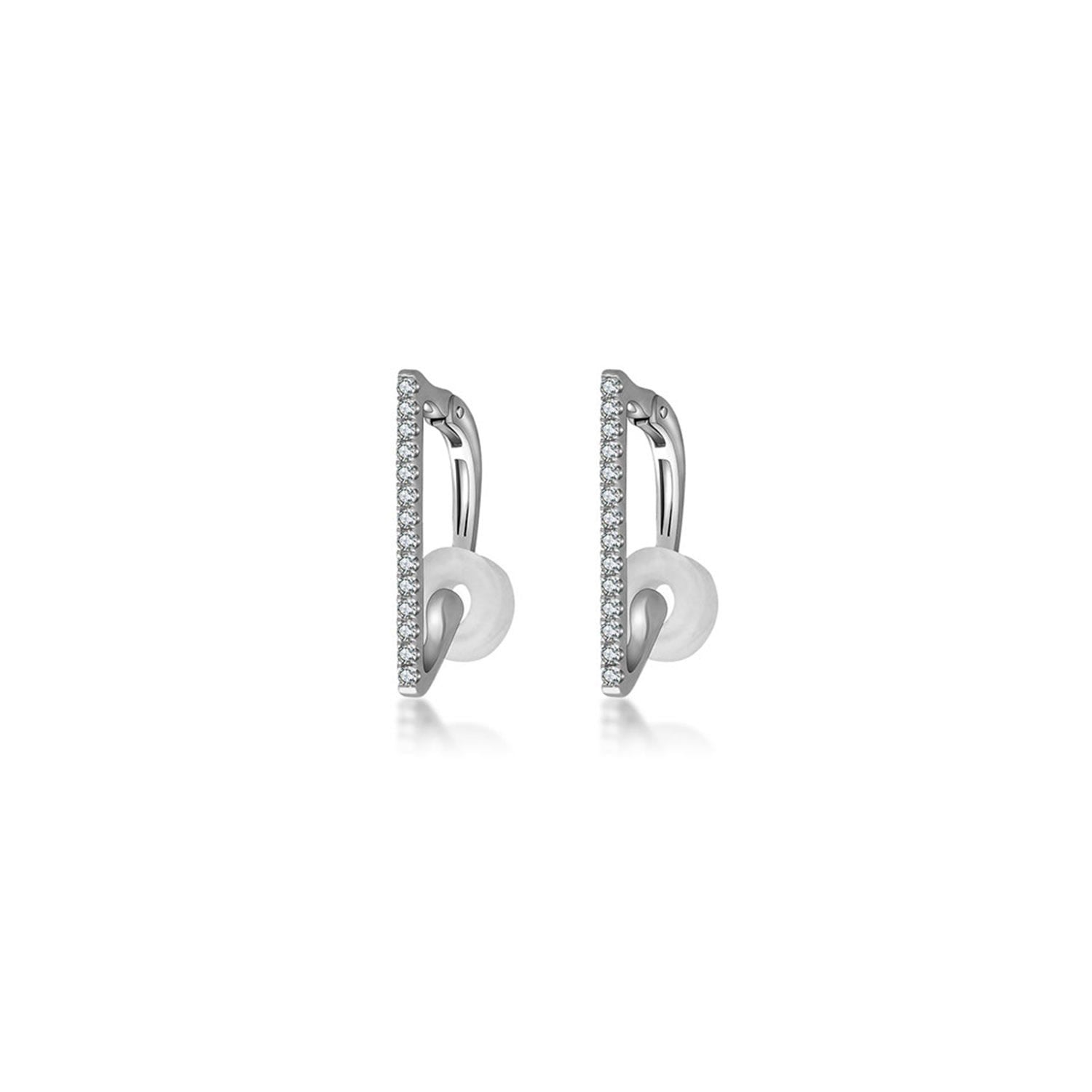 18K White Gold Vertical Line Diamond Ear Cuff