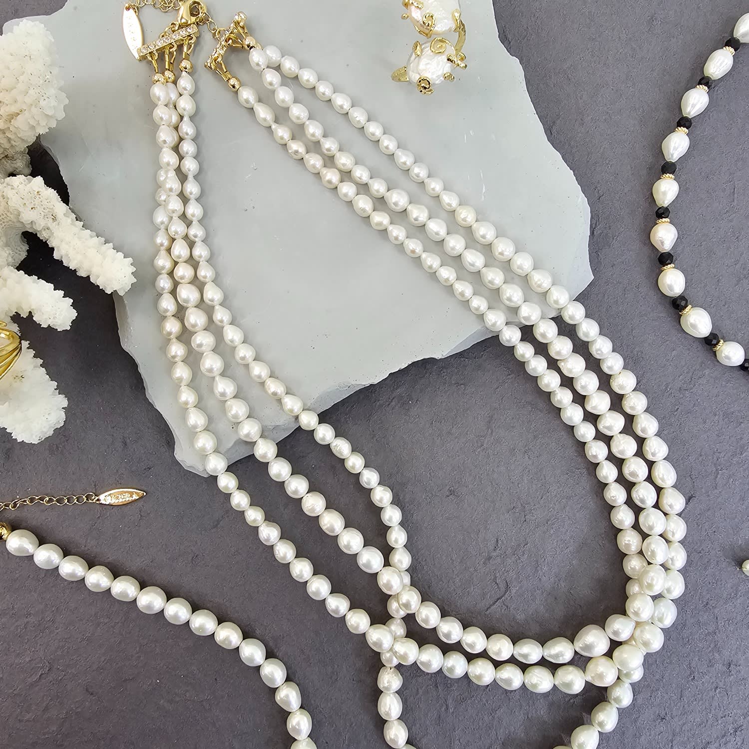 Multi-Layers Graduated Freshwater Pearls Necklace
