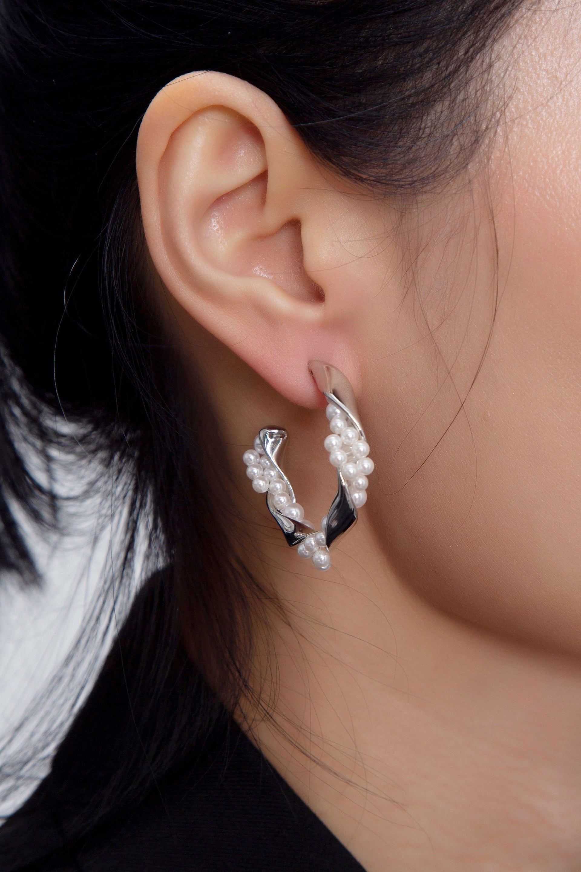 Nadia Silver Molten Pearl Twisted Hoop Earrings