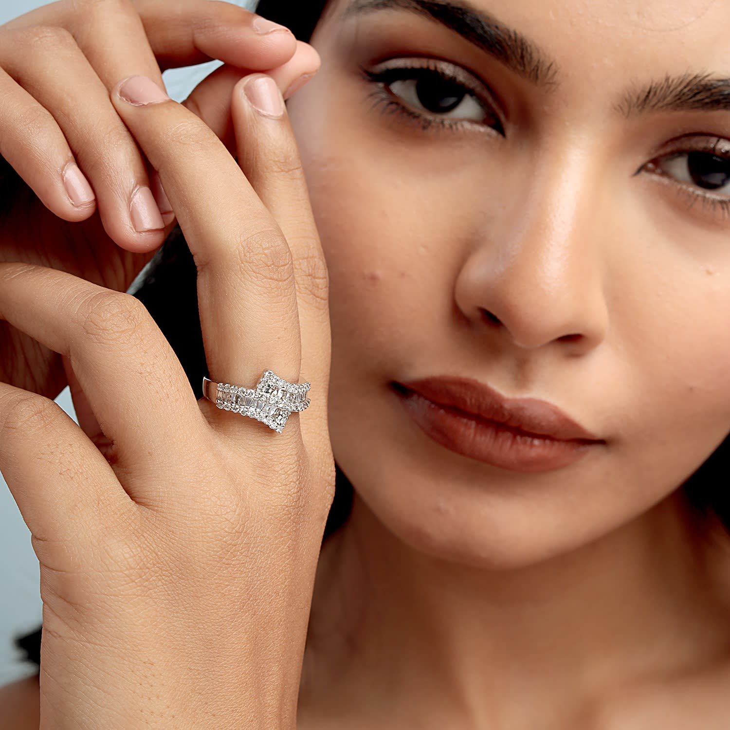 Natural Baguette Cut Diamond Channel Set Band Ring In White Gold
