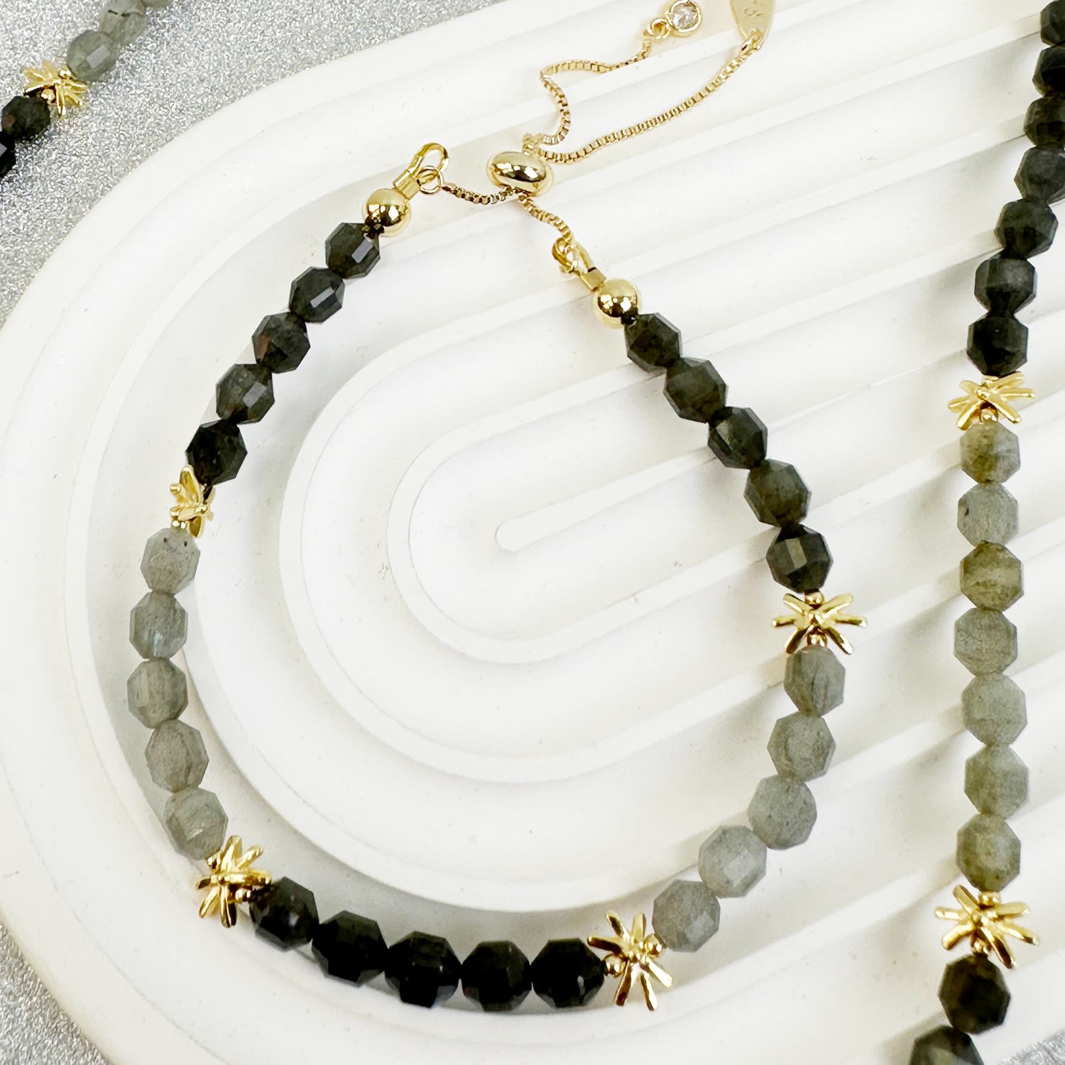 Natural Labradorite Grey Color Blocking Adjustable Bracelet