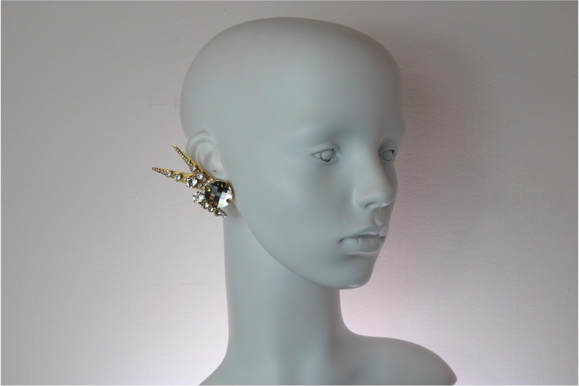 Nimbus Earrings - Clip