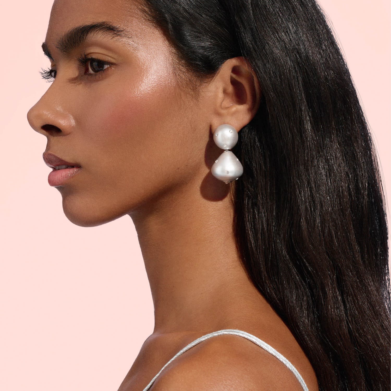 Nina Earrings In Jet Frost