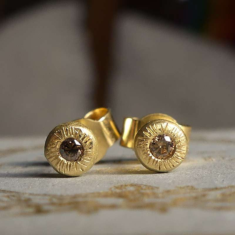 The Noa Diamond Stud Earrings