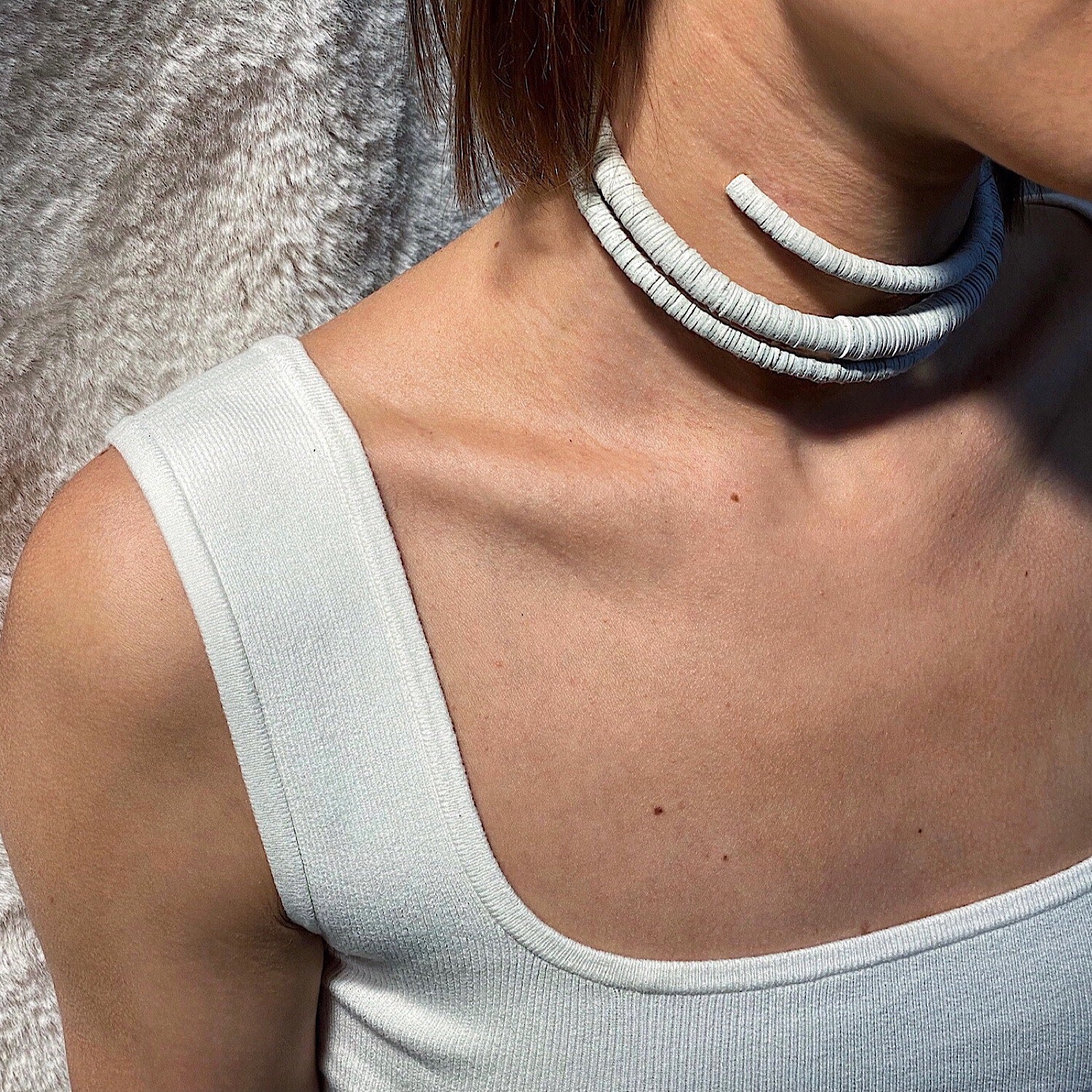 Continuous Coil Leather Choker White
