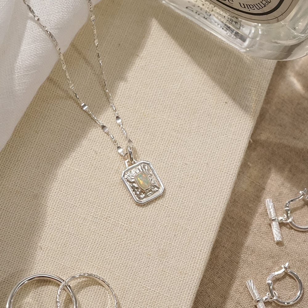 october-opal-birthstone-necklace-sterling-silver-daisy-london