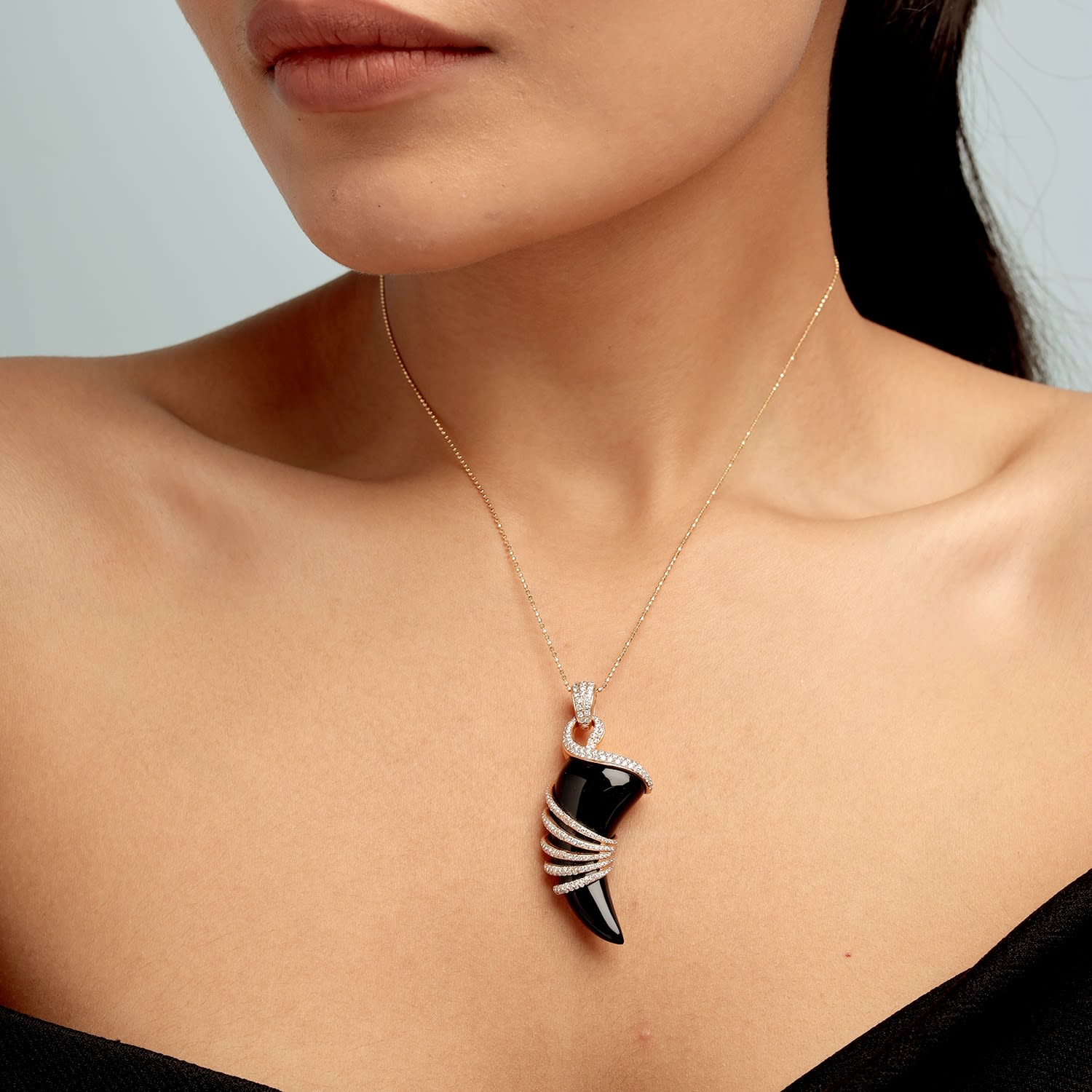 Onyx Gemstone & Diamond Horn Design Pendant In Rose Gold