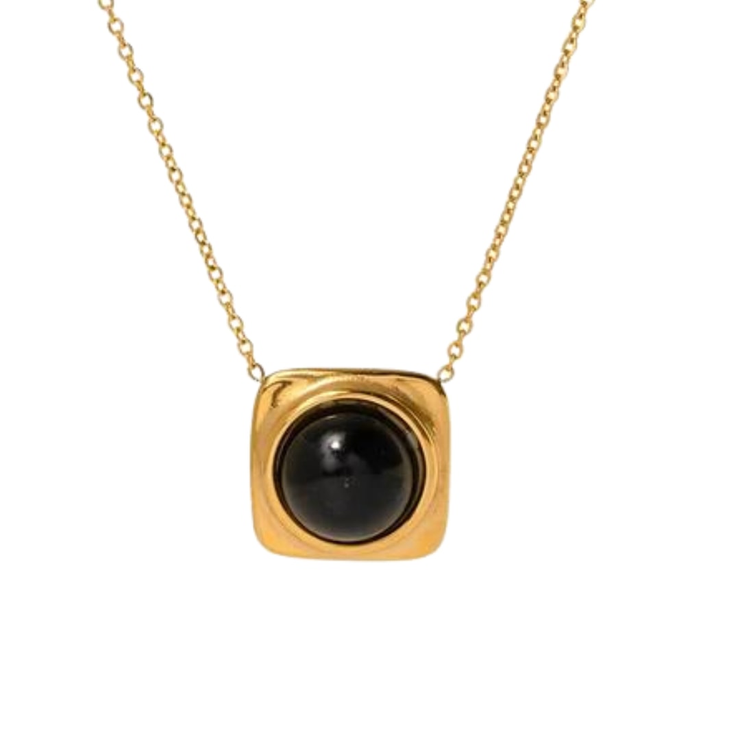 Onyx Pendant Gold Necklace