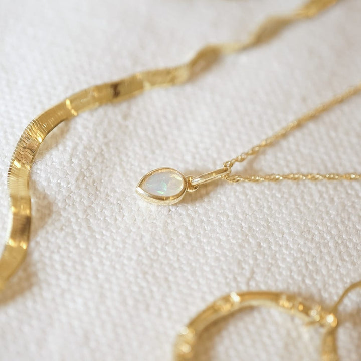 opal-october-birthstone-charm-necklace-18ct-gold-plated-daisy-london