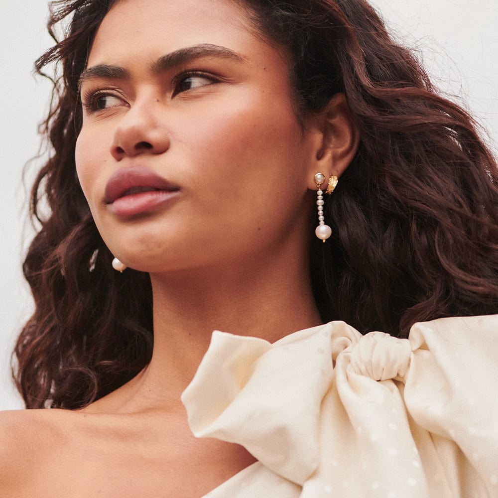 organic-mini-hoop-earrings-18ct-gold-plated-daisy-london