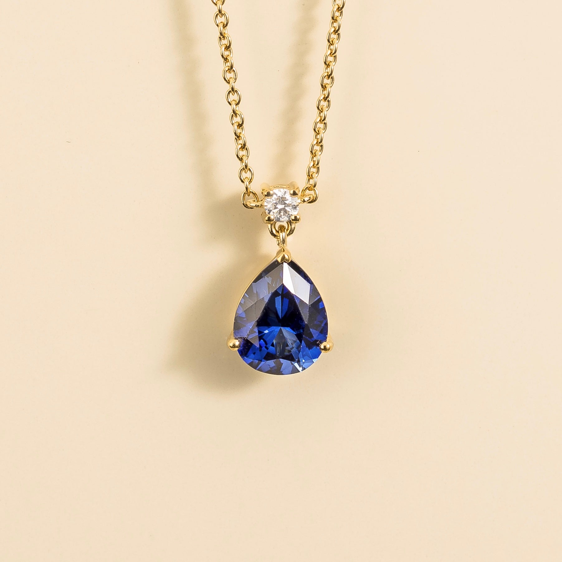Ori Medium Pendant Necklace In Blue Sapphire & Diamond Set In Gold