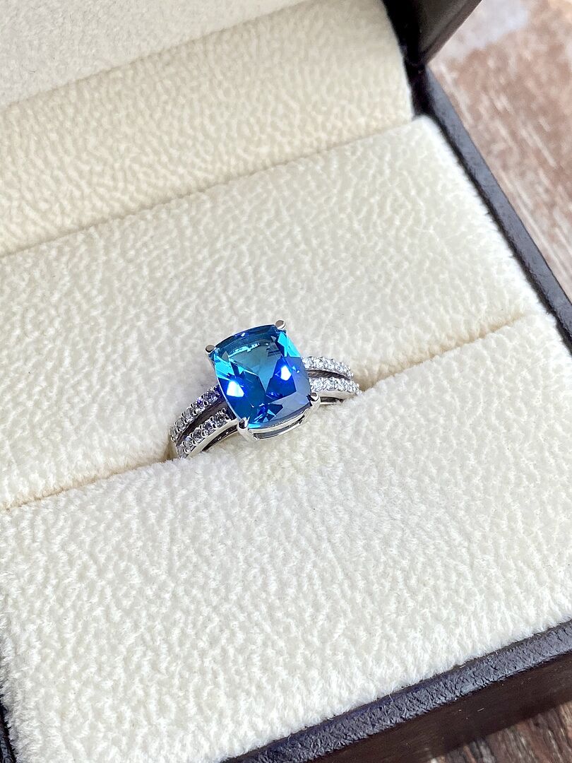 Cushion Peridot Split Shank Ring with Diamond Accents