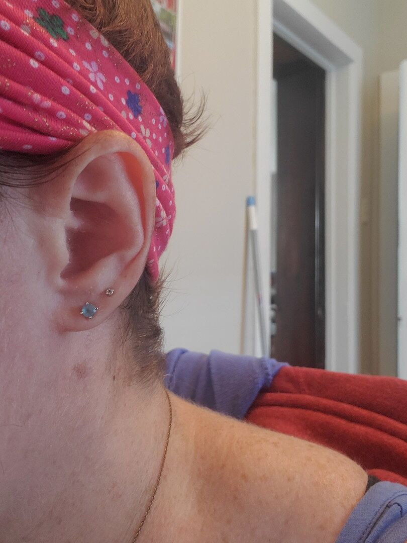 Basket-Set Round Aquamarine Studs