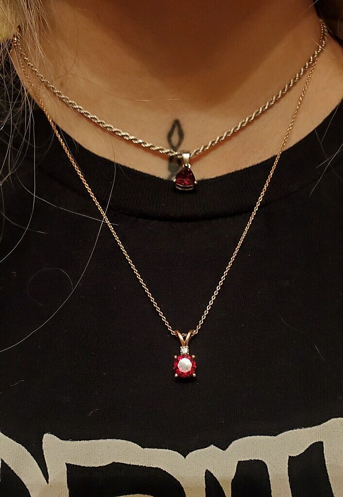 Round Garnet Solitaire V-Bale Pendant with Diamond
