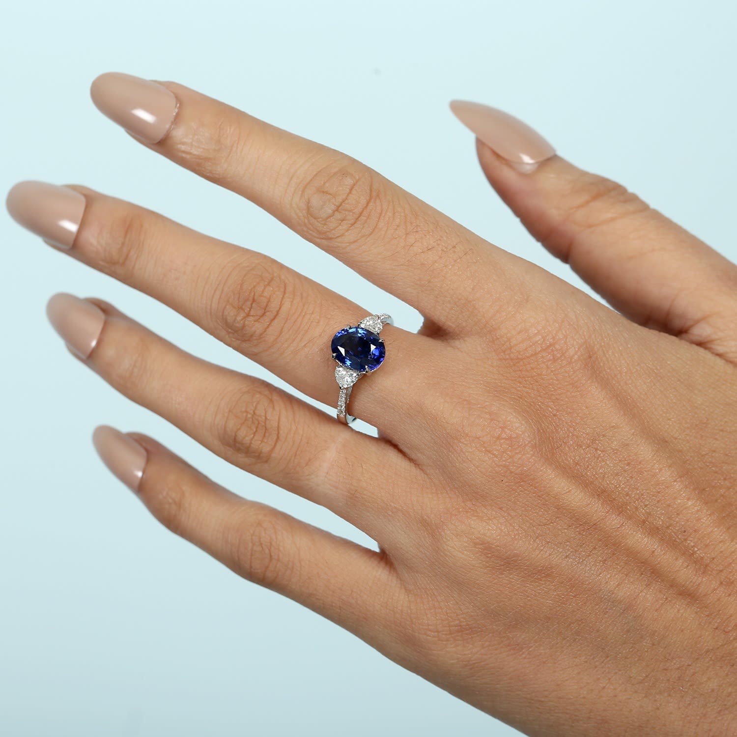 Oval Cut Blue Sapphire & Heart Cut Diamond Cocktail Ring In 18K White Gold