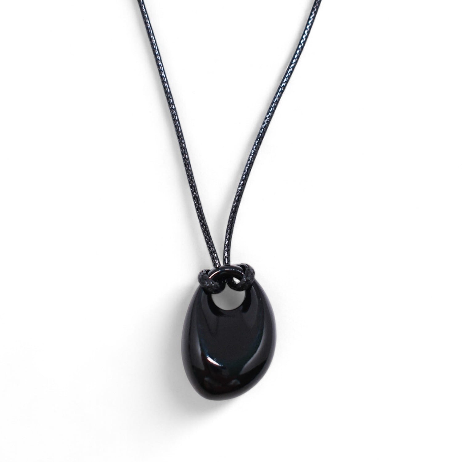 Oval Pebble Cord Necklace Black
