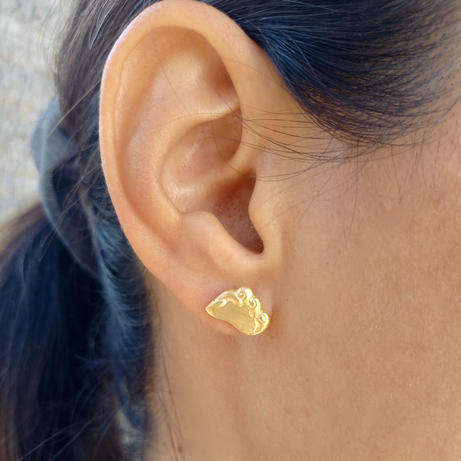 Monsoon Cloud Stud Earrings - Gold
