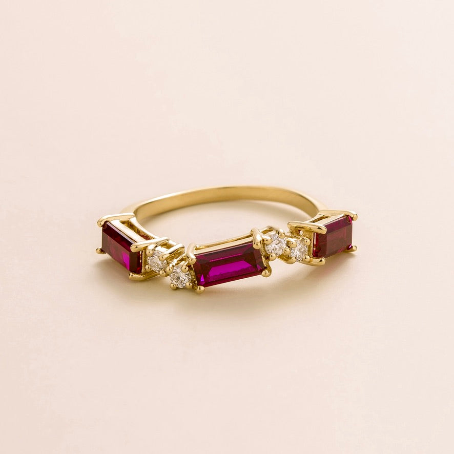 Forma Ring In Ruby & Diamond