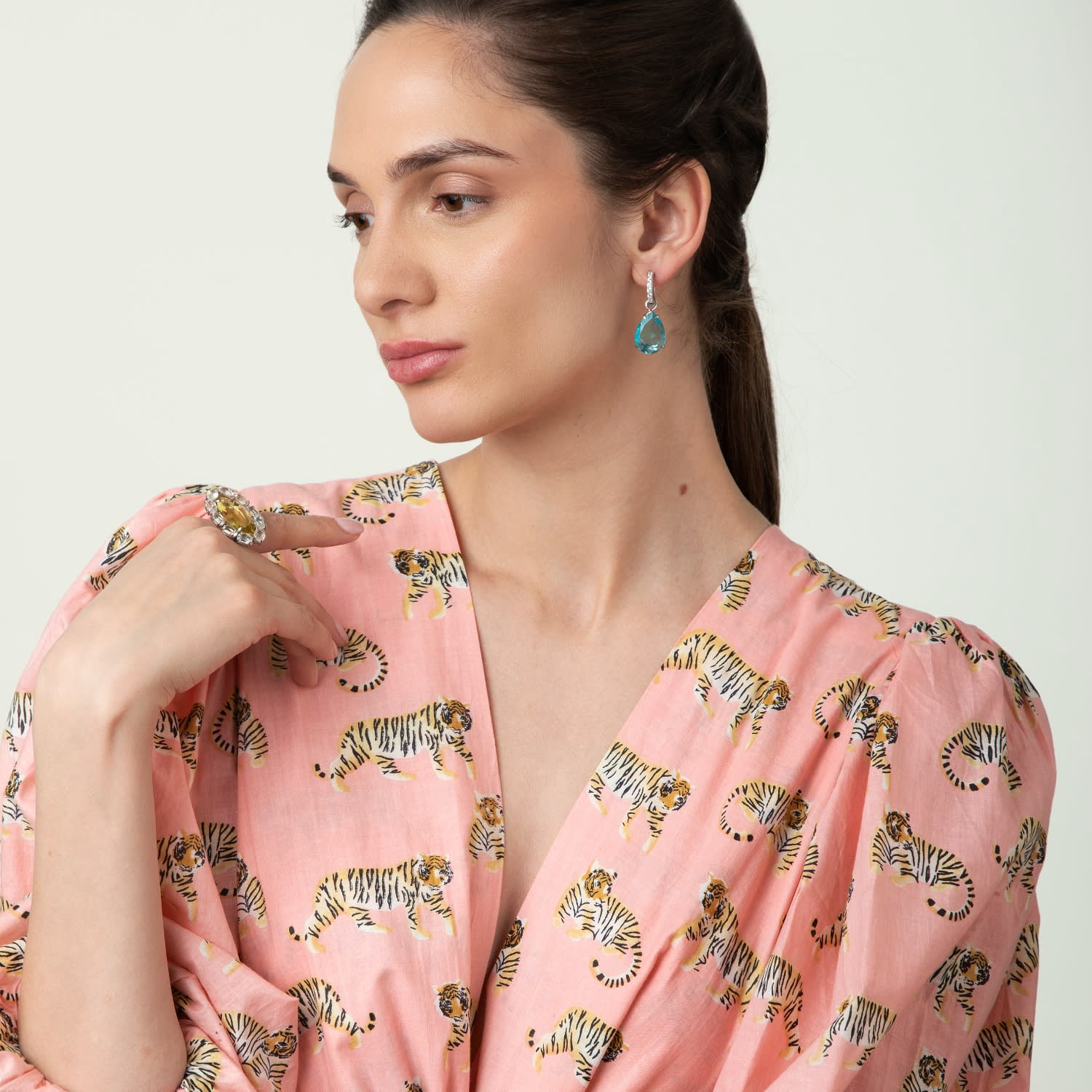 Paisley Huggies Blue Quartz