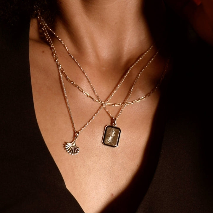 palm-fan-necklace-18ct-gold-plated-daisy-london