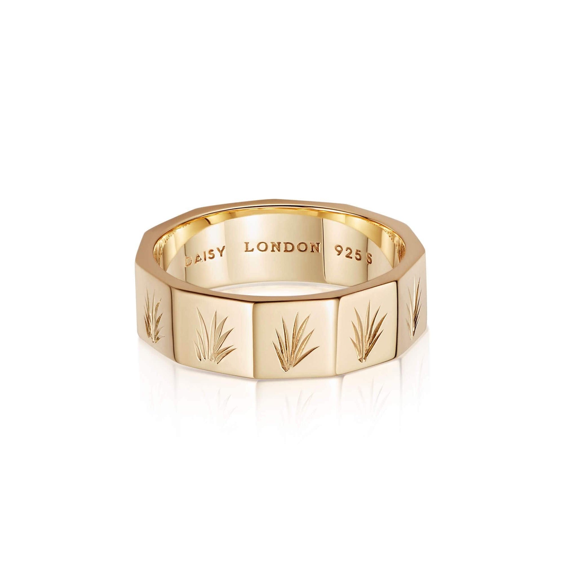 engraved-geometric-band-ring-18ct-gold-plated-18-gold-plated-daisy-london