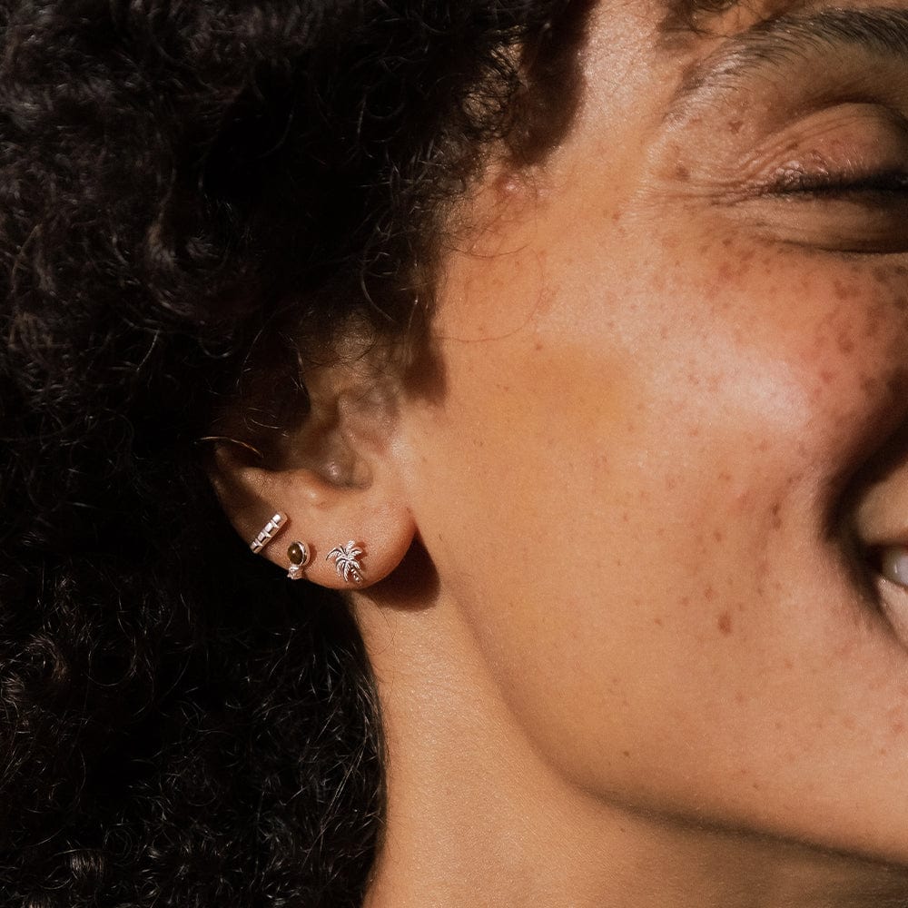 palm-tree-stud-earrings-sterling-silver-daisy-london