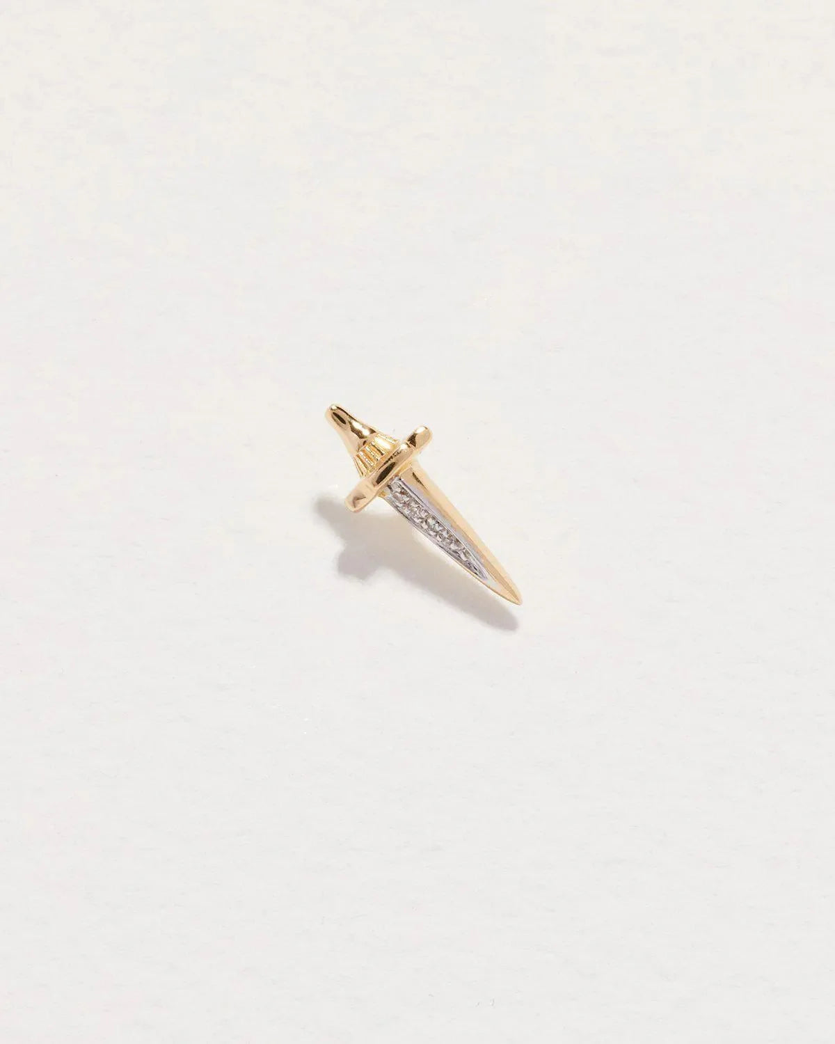 Dagger Pavé Stud