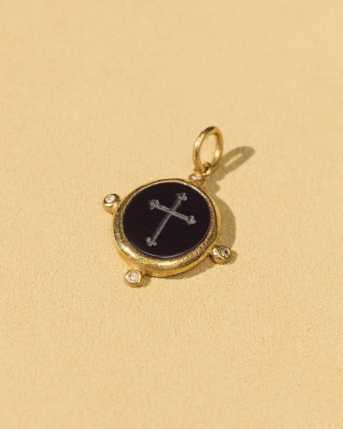 Onyx Cross