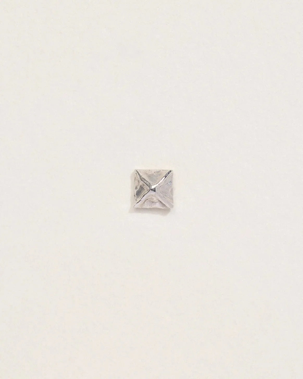Pyramid Stud