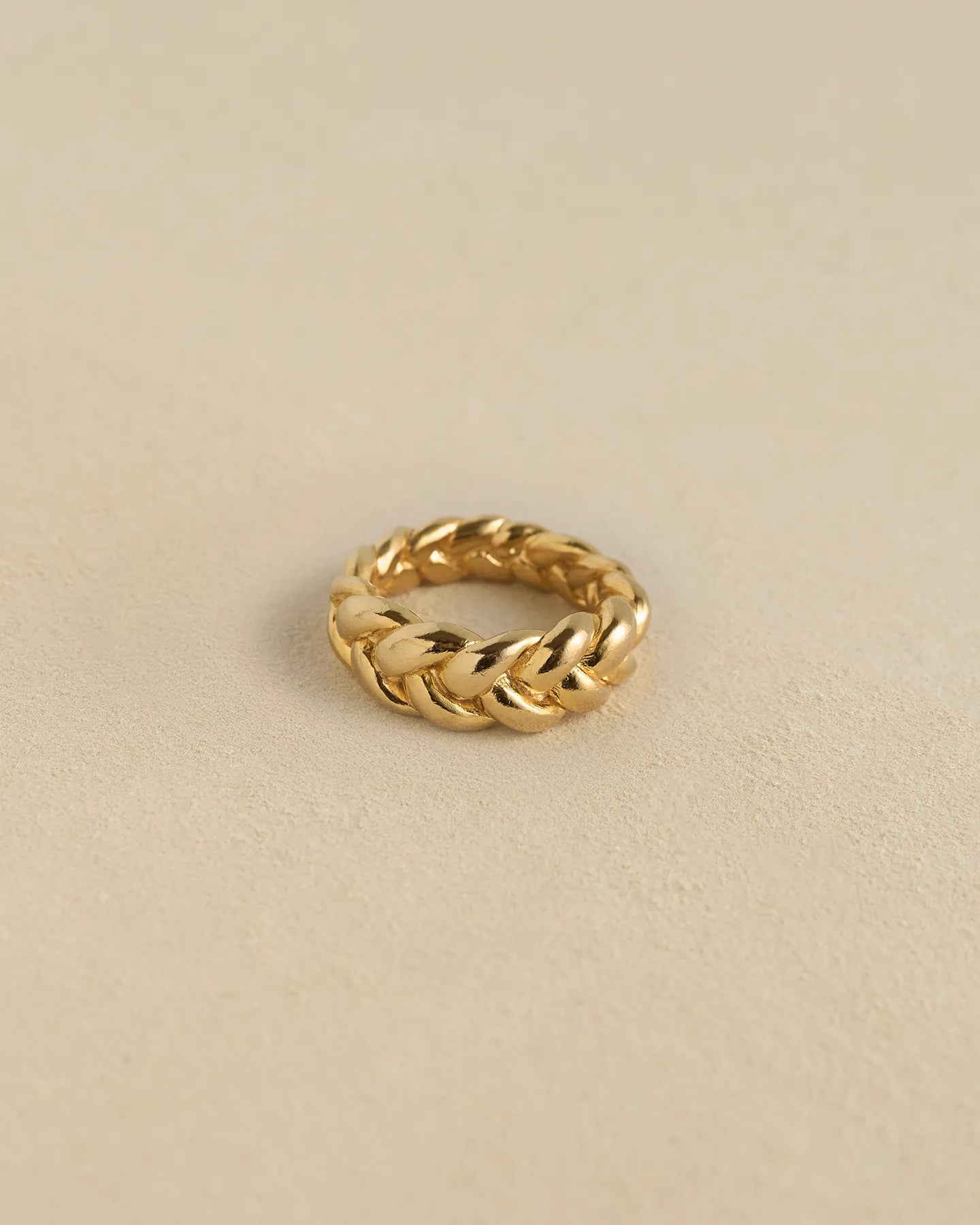 Pythia Ring