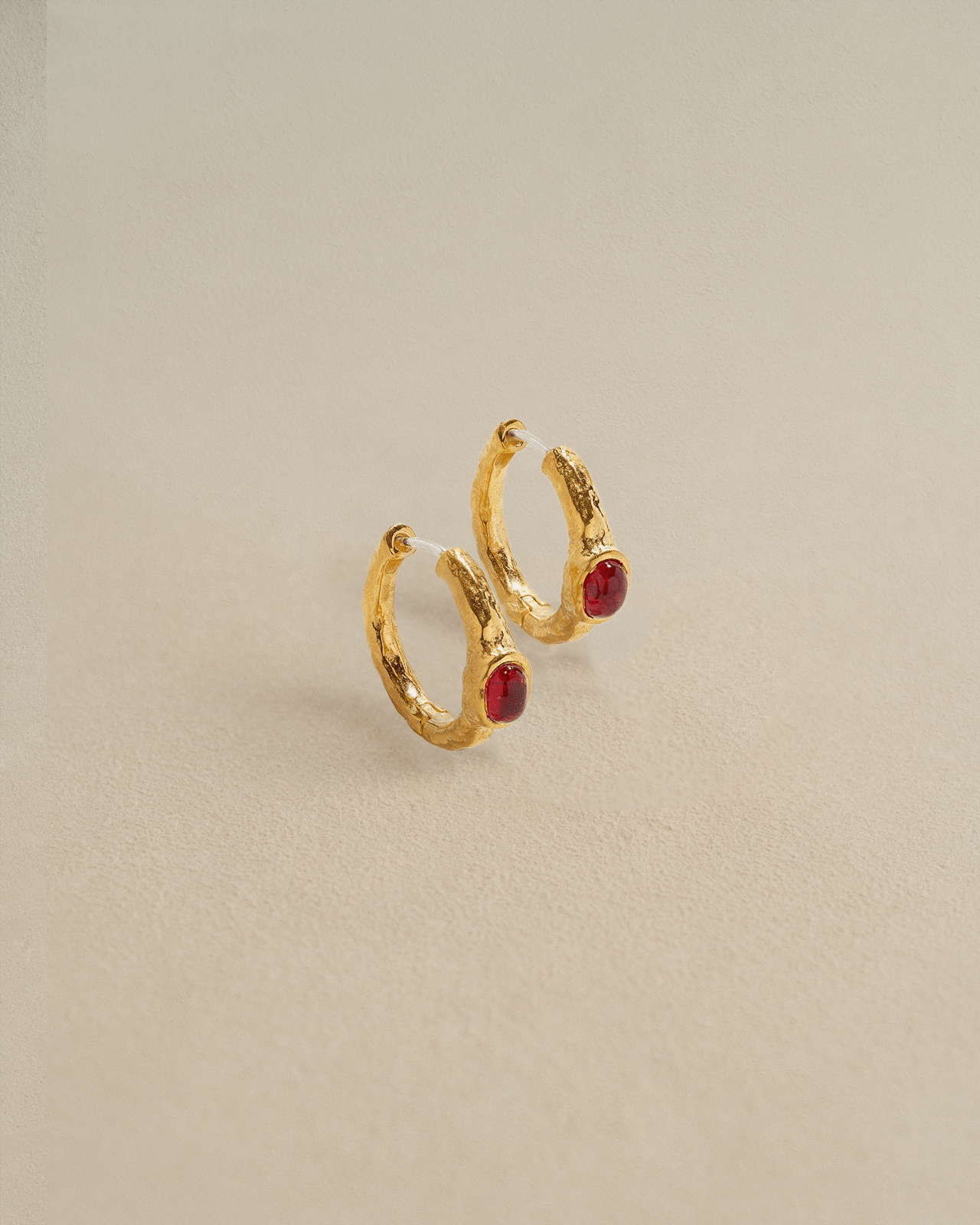 Vivianna Hoops