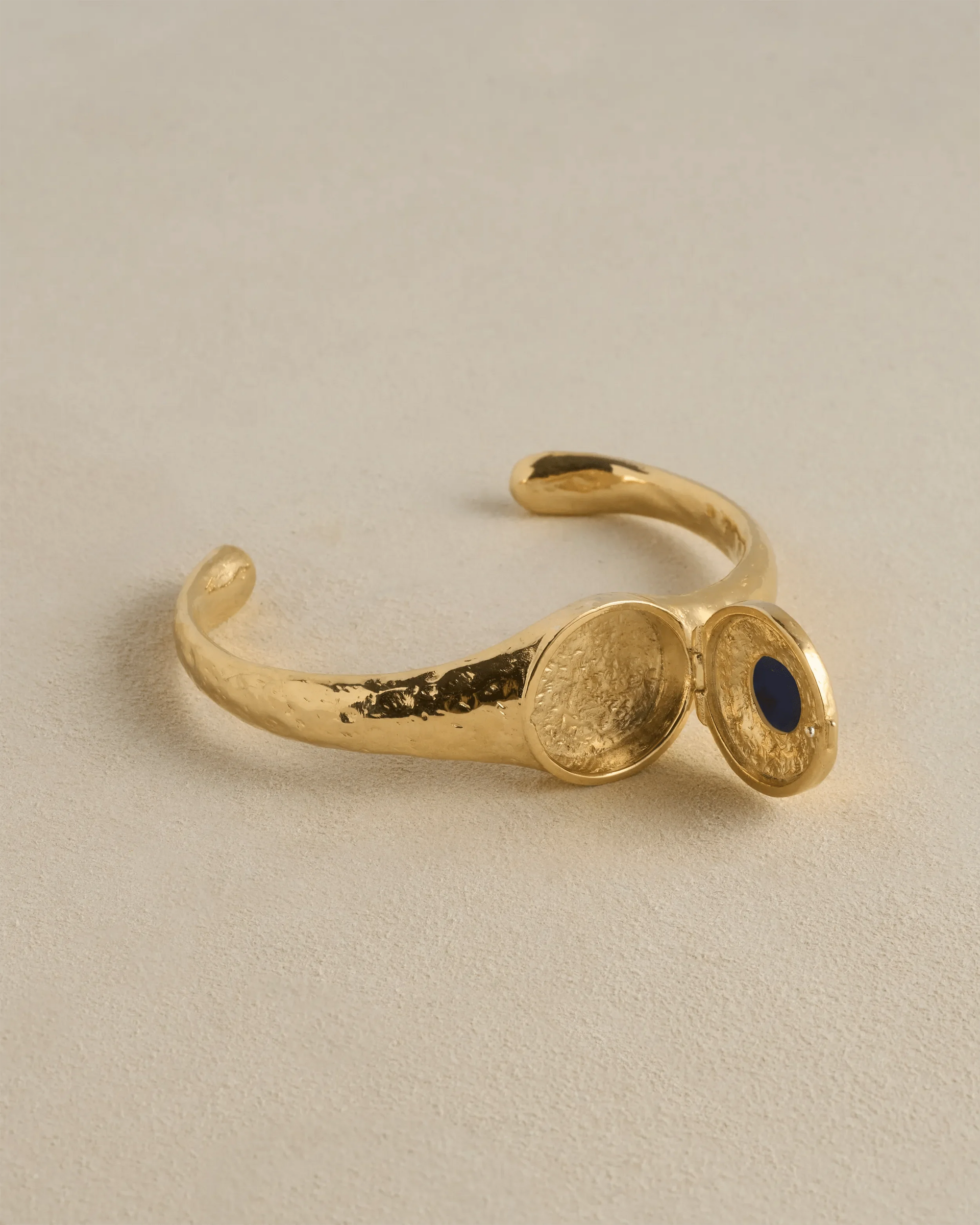 Vivianna Locket Cuff