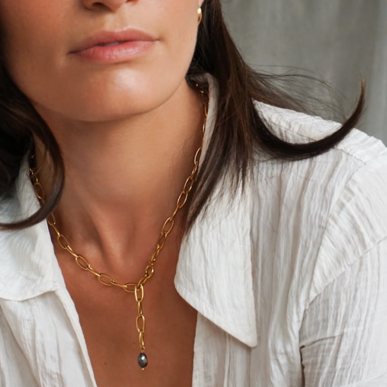 Paperclip Black Pearl Necklace