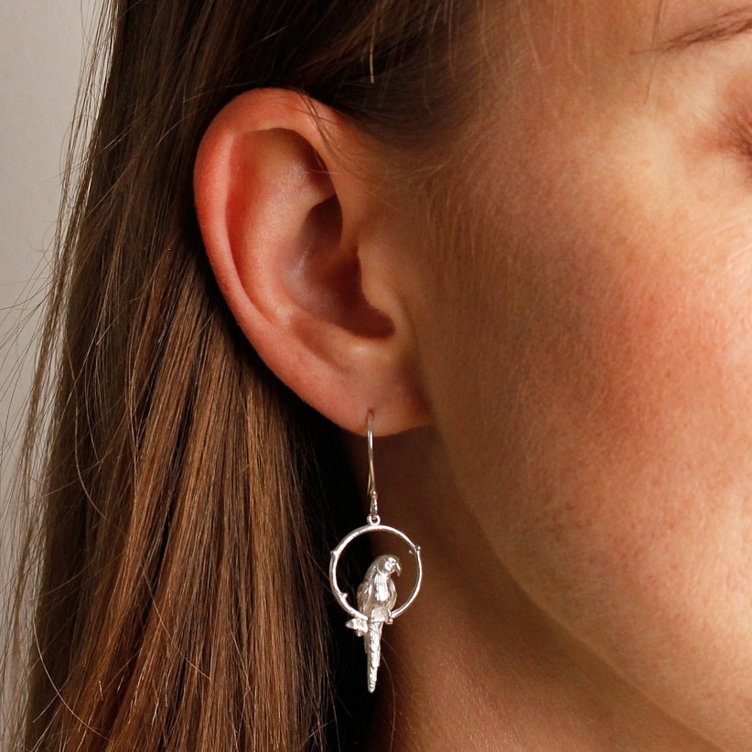 Parakeet Earring – Large, Upright - Gold