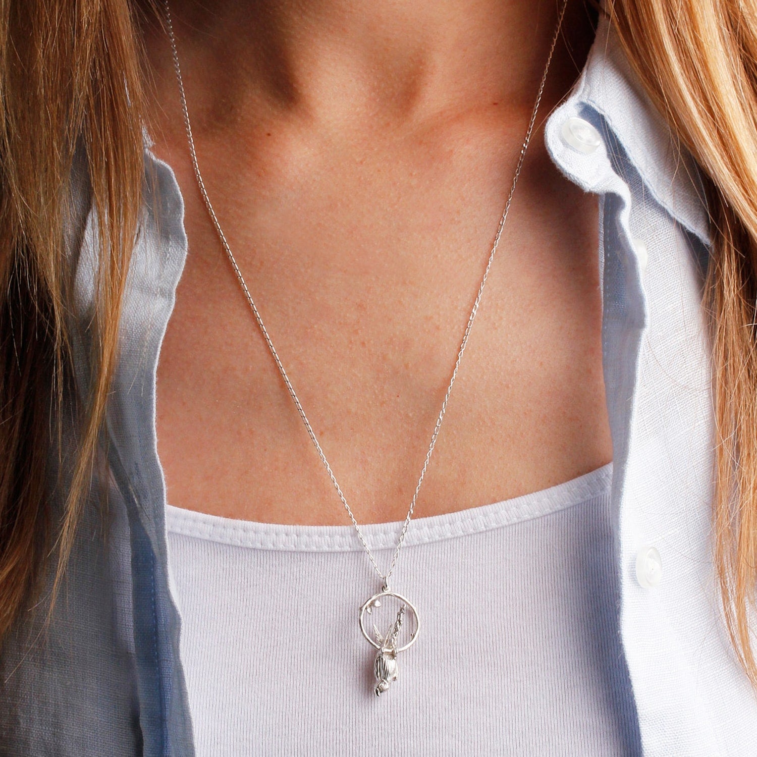 Parakeet Necklace – Large, Upside Down - Gold