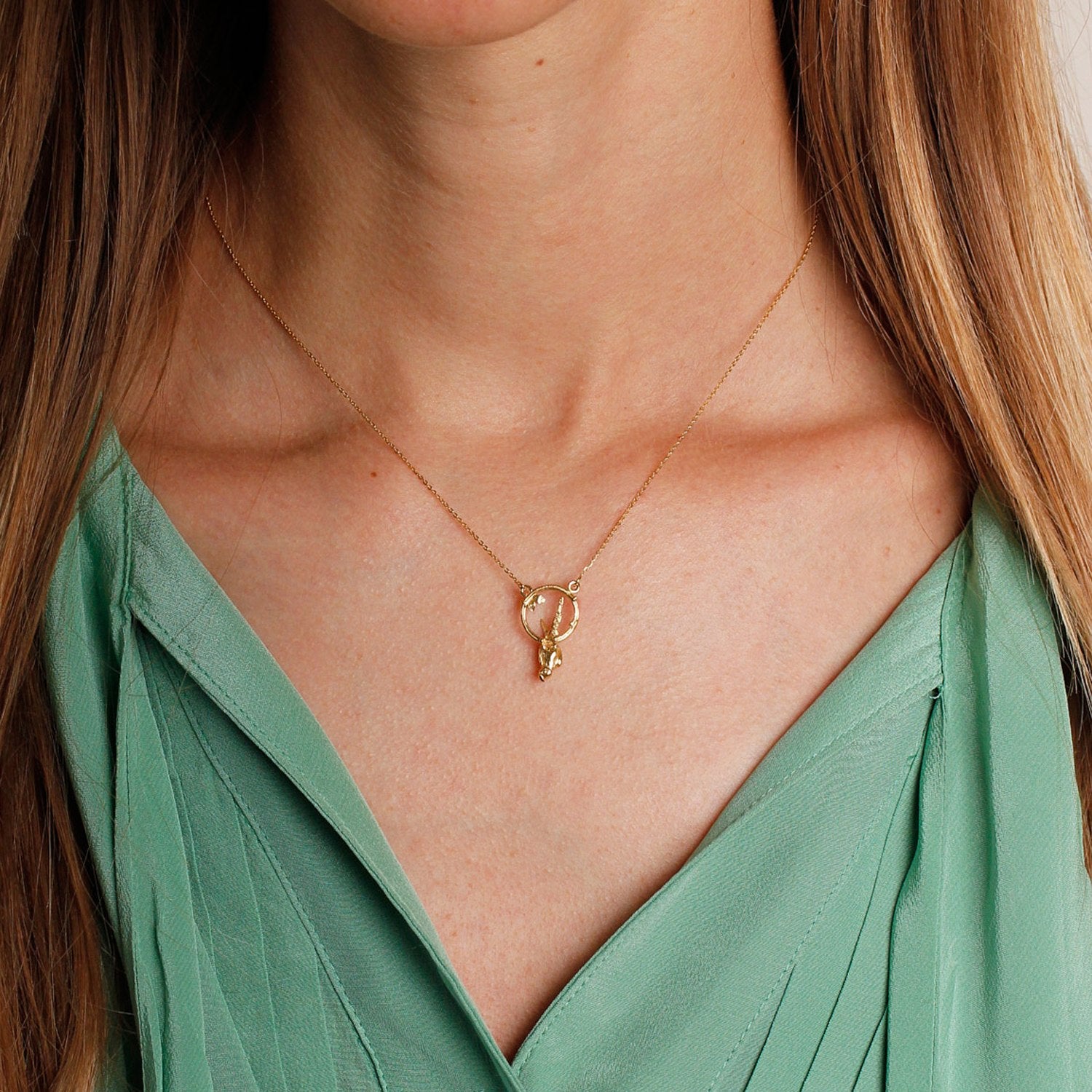 Parakeet Necklace – Small, Upside Down - Gold