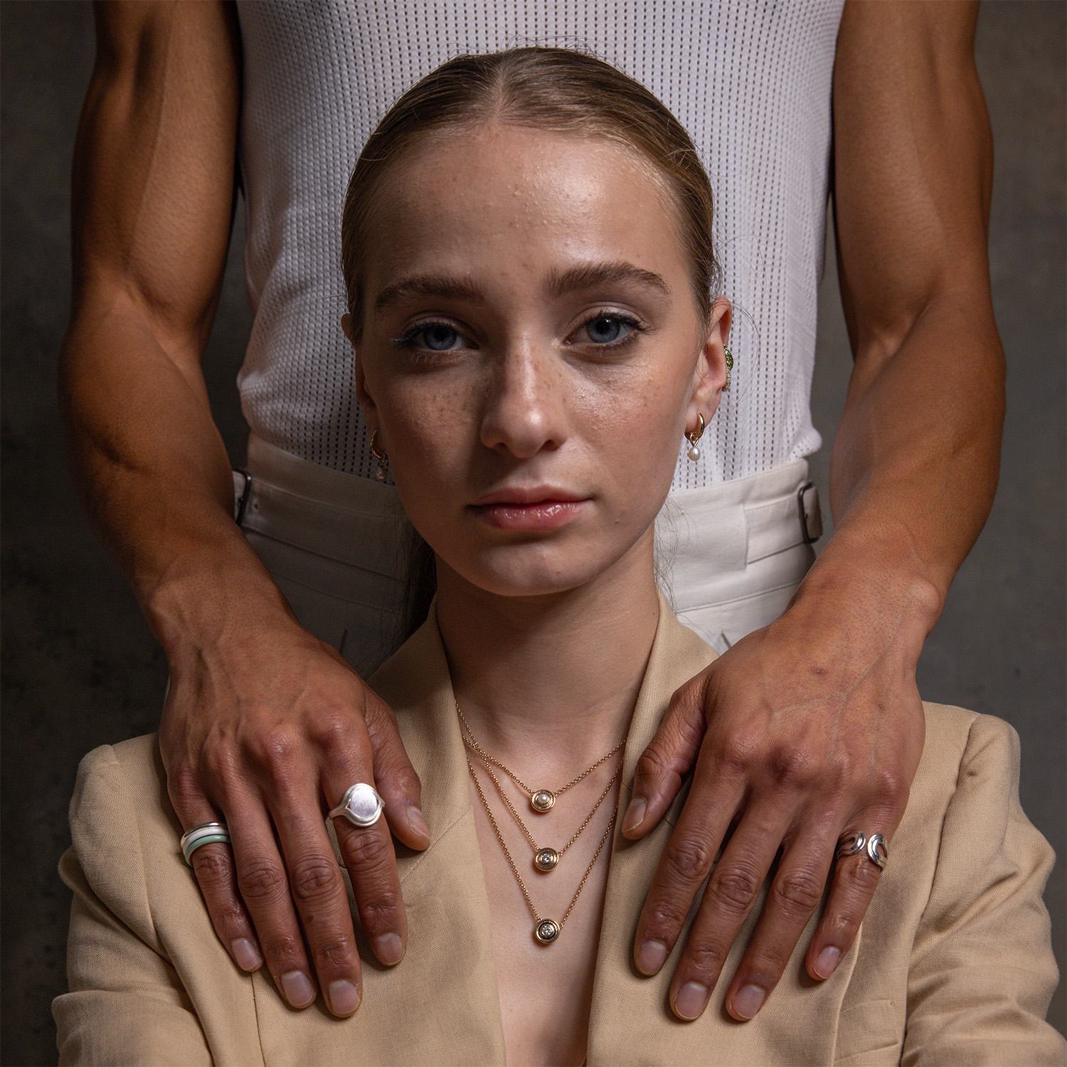 Parallel Pearl Necklace