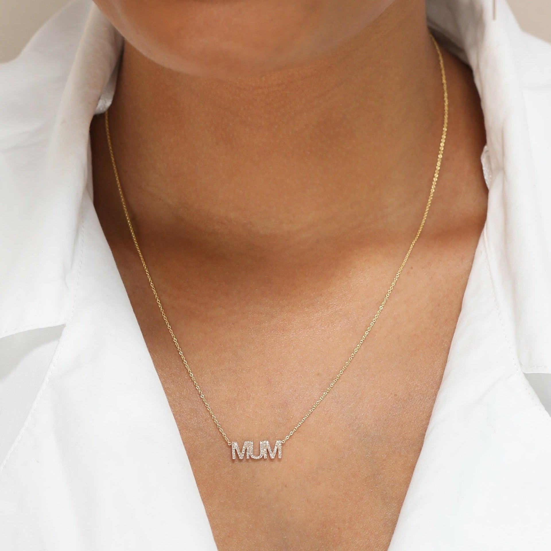 Pavé Mum Necklace - Yellow Gold
