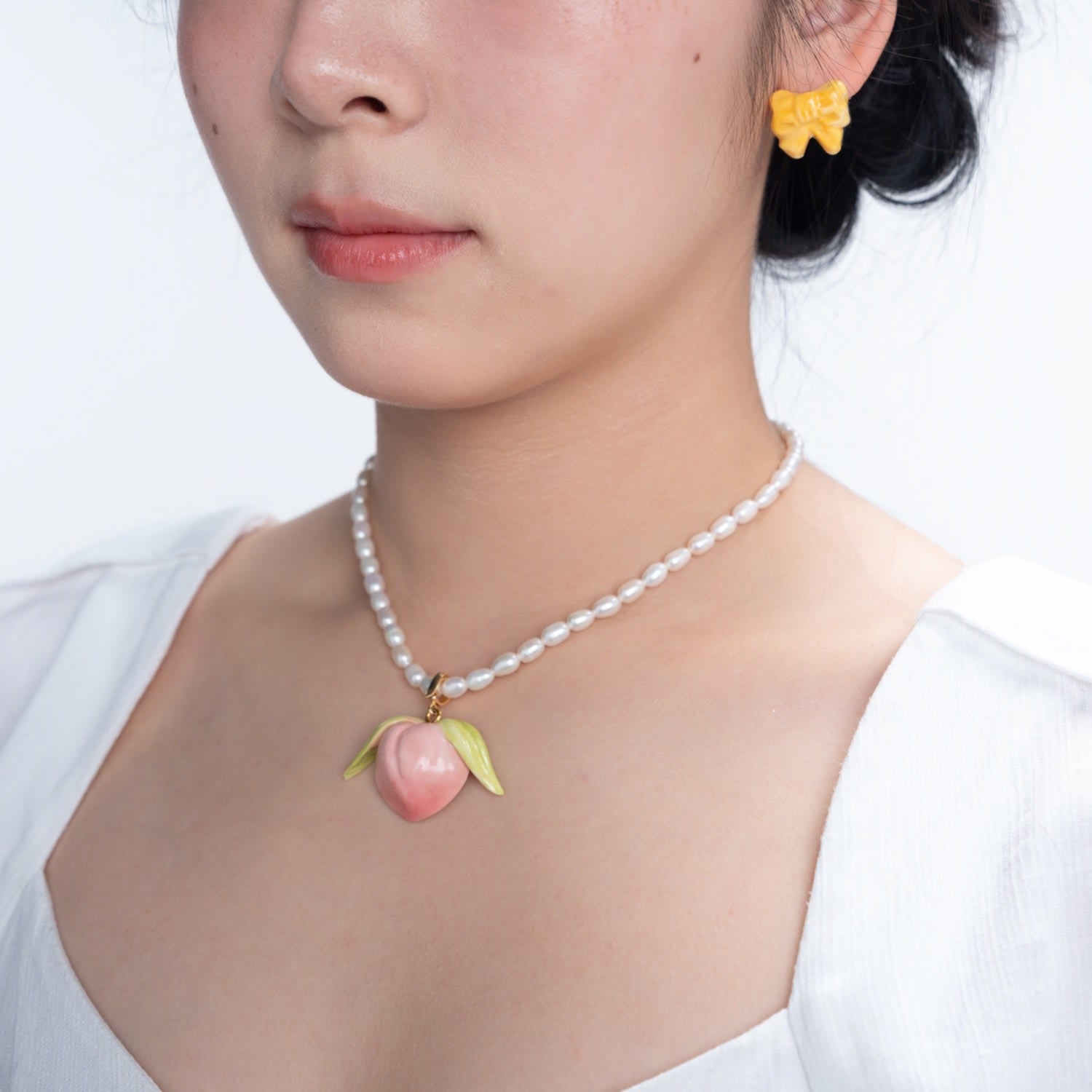 Peach It Double Sided Pendent Freshwater Pearl Necklace Choker