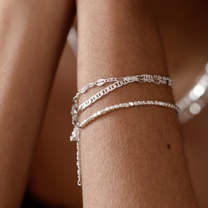 peachy-chain-bracelet-925-sterling-silver-daisy-london